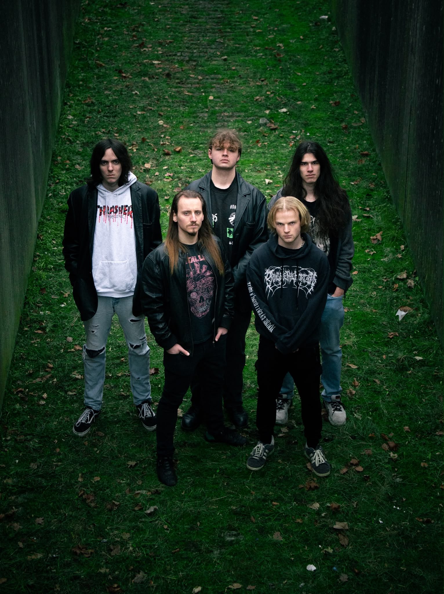 Gravelight bio