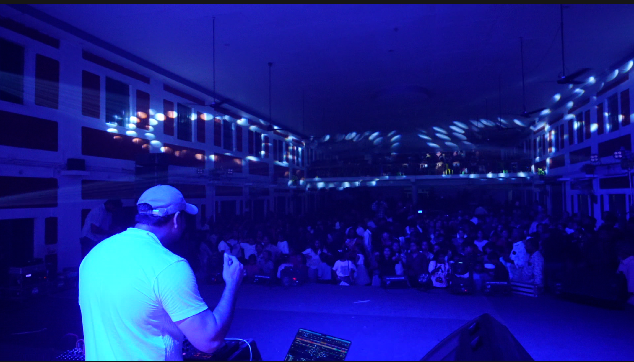DJ PAUL photo 3