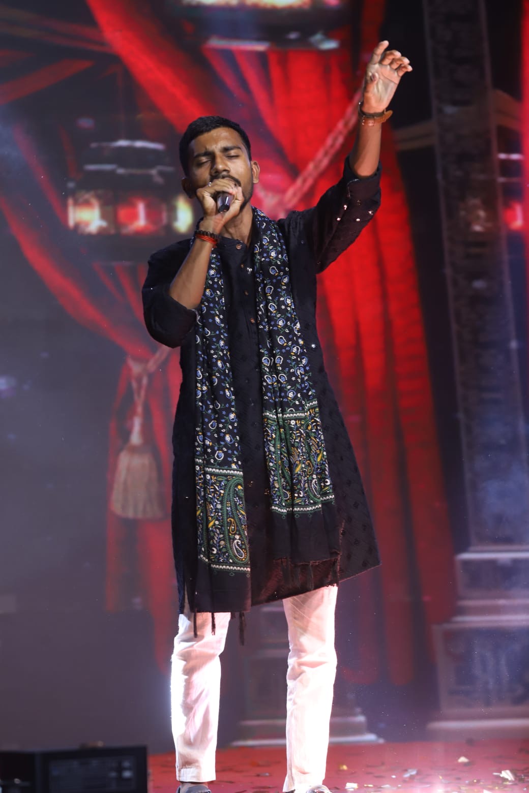 SANKET KIRDE LIVE press photo 4