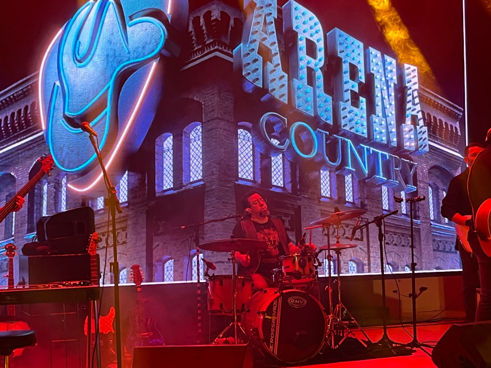 Arena Country press photo 7